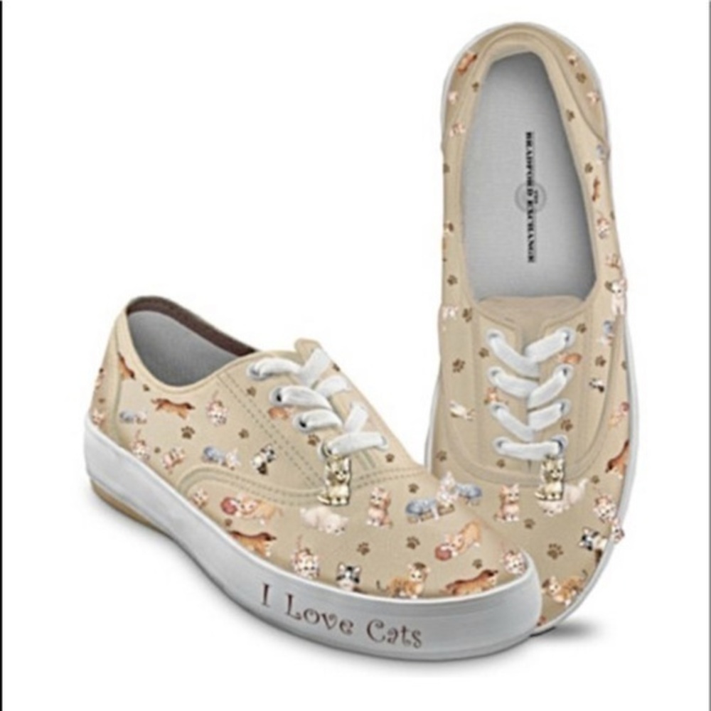 Kitten Capers Sneakers by The Bradford Exchange Size 9